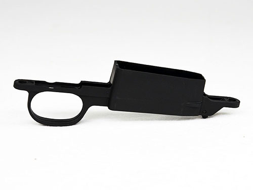 Mejora tu rifle de cerrojo con el ATI Magazine Floorplate: convierte a un sistema de cargador extraíble, ligero y duradero, ideal para calibres Short Action.